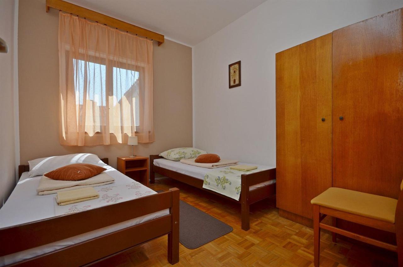 Apartment And Room Ivica ヴォディツェ エクステリア 写真